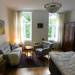 ruhige, ganze Wohnung SISSI in Zentrumsnähe